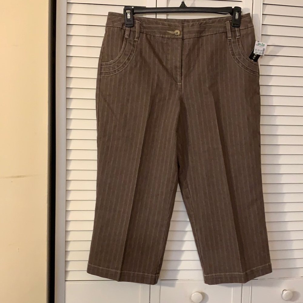 Bamboo Traders Capris / NWT